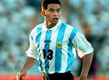 Cuu tuyen thu Argentina bi xa hoi den thanh toan hinh anh