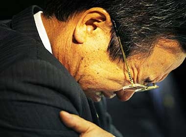 Toyota tu gia F1 vi khung hoang tai chinh hinh anh