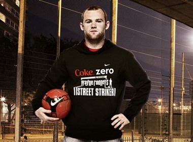 Nghe thuat choi bong duong pho cua Rooney hinh anh