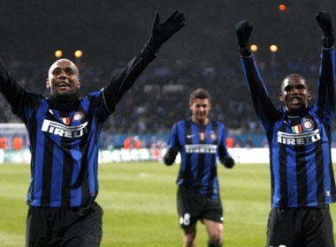Inter Milan va nac thang thu 6 hinh anh