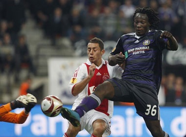 Milan phat cuong vi ‘tan Drogba’ hinh anh