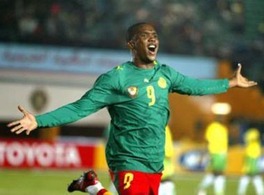 An choi nhu Samuel Eto'o hinh anh