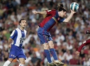 10 pha choi bong bang tay noi tieng nhat hinh anh