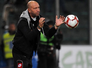 Them mot HLV tai Serie A mat viec hinh anh