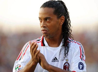 Nhung kieu dau 'doc' cua cau thu hinh anh