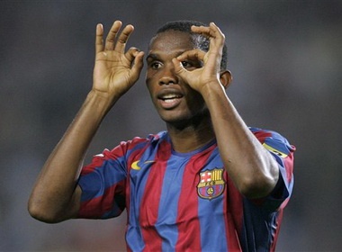 Eto'o dua Barca ra toa vi 'xu no' hinh anh