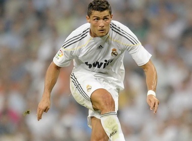‘Ronaldo sut nhu cau thu danh bong chay’ hinh anh