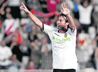 Barca len ke hoach thay the Henry bang Silva hinh anh