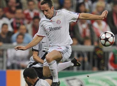 Thuong vu Ribery: Vui Real, buon Inter hinh anh