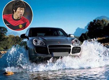 Park Ji Sung gap tai nan h&uacute; v&iacute;a hinh anh