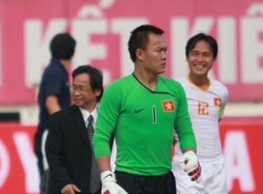 Vu ho chieu cua Hong Son: 'Chi la hieu lam'? hinh anh