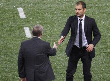 Ferguson dai bai duoi tay... Guardiola hinh anh