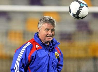 Nga ‘mo cua’ de Guus Hiddunk toi Juve hinh anh