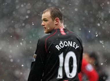 MU buoc phai ban Rooney de tra no? hinh anh