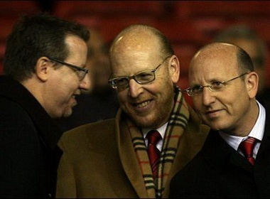 Ong chu MU ‘moc tui’ CDV de tra no hinh anh