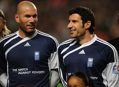 Sao Real tu hoi trong tran dau ung ho Haiti hinh anh