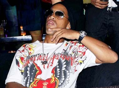 Ronaldinho thac loan 3 dem lien truoc tran gap Inter hinh anh