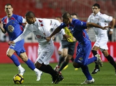 Thang nhe Getafe, Sevilla cam chac ve vao chung ket hinh anh