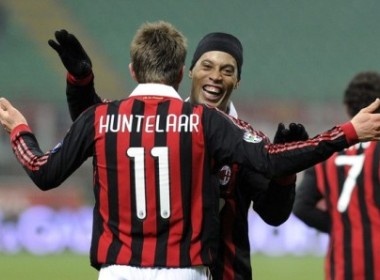 Bo ba R.H.P giup Milan ha guc Udinese hinh anh