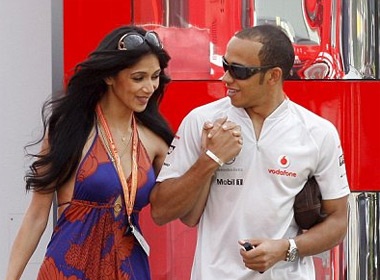 Hamilton tai hop voi Nicole Scherzinger hinh anh