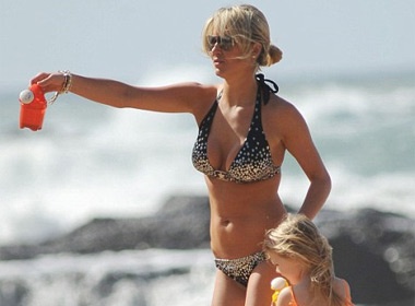 Vo Steven Gerrard khoe dang chuan hinh anh