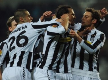 Juventus - Siena: Cuoc chien khong can suc hinh anh