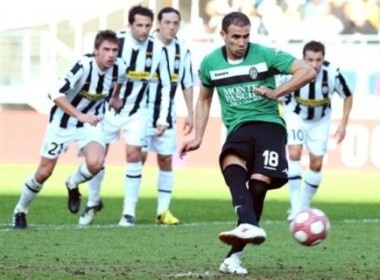 Juve tra gia dat cho bai hoc tu man hinh anh