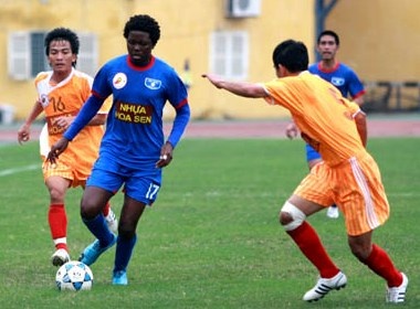 Cup Quoc gia len gia hinh anh