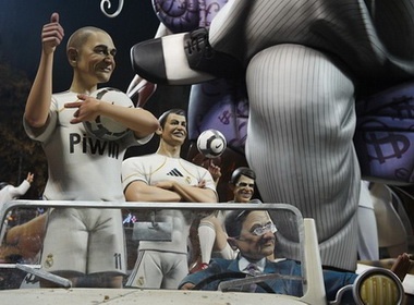 CDV Valencia ‘tru eo’ cac sao Real hinh anh