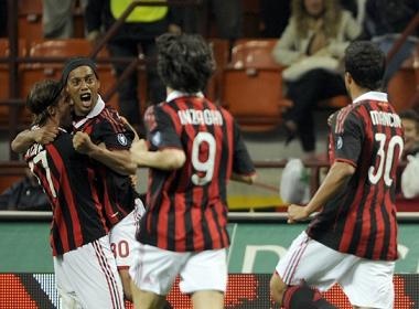 Vuot qua Fio, Milan cung co vung chac vi tri thu ba hinh anh