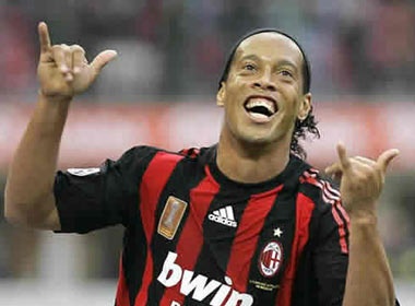 Ronaldinho can nhac kha nang toi Anh choi bong hinh anh