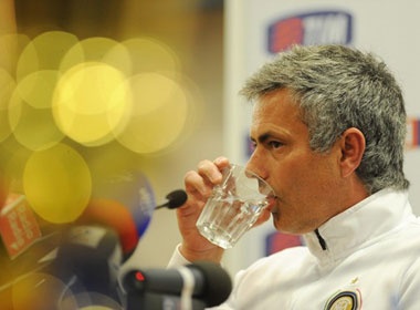 ‘Mourinho pha hong ve dep cua bong da’ hinh anh