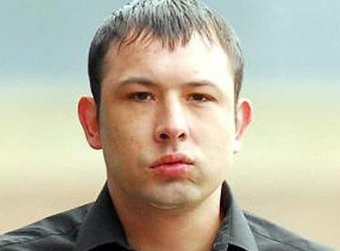 Anh trai Cheryl Cole bi bat vi cuop co vu trang hinh anh