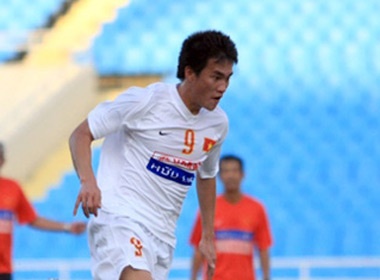 Cong Vinh phai sang My mo chan thuong hinh anh