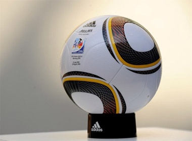 Bong World Cup bi che la ‘hang cho’ hinh anh