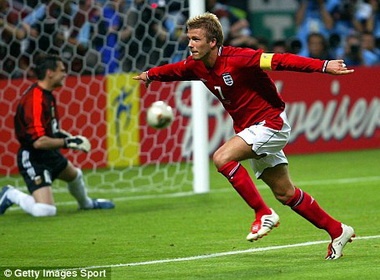 Nhung 'tuyet pham' o World Cup 2002 hinh anh