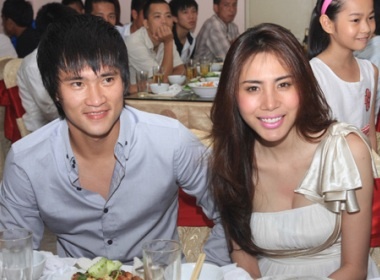 Ngay mai Cong Vinh sang Bo Dao Nha hinh anh