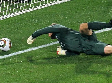 DT Anh va nhung lan ‘chet oan’ vi thu mon nha hinh anh