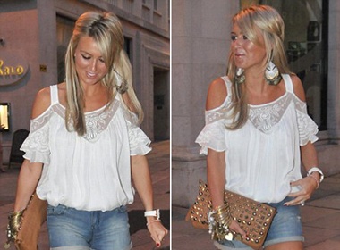 Ba xa Gerrard khoe lan da ram nang hinh anh