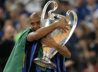 Quyet tam gia nhap Real, Maicon 'noi loan' o Inter hinh anh