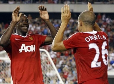 Obertan lap cong, MU ra quan thang loi tren dat My hinh anh