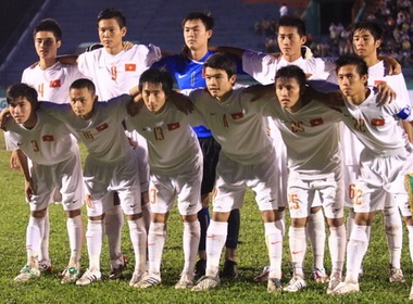 U19 Viet Nam 'nghenh don' Thai Lan hinh anh