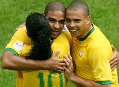 Pato tro lai voi DT Brazil hinh anh