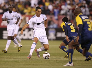 Sieu pham da phat cua CR7 giup Real chien thang hinh anh