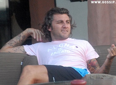 Than hinh nang ne cua 'Bo mong' Vieri hinh anh