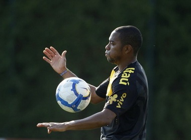 Robinho ‘mo’ ve chung ket Barca – Milan hinh anh