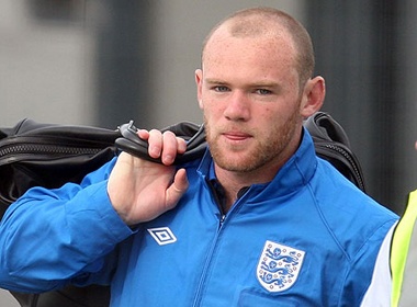 Rooney lo mat bac beo hinh anh