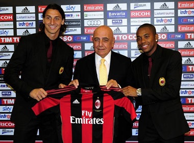Cho man ra mat cua Ibrahimovic va Robinho o Milan hinh anh