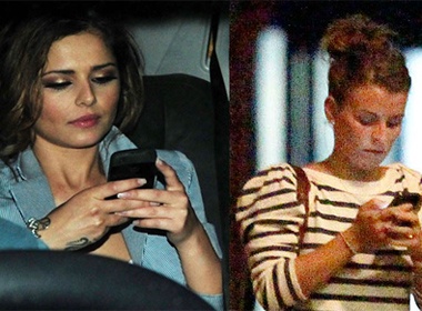 Cheryl nhan tin an ui ba xa Rooney hinh anh