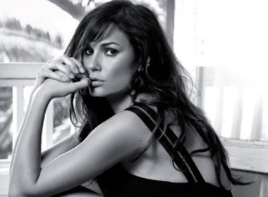 Ngam doi chan dai mien man cua bo Buffon hinh anh